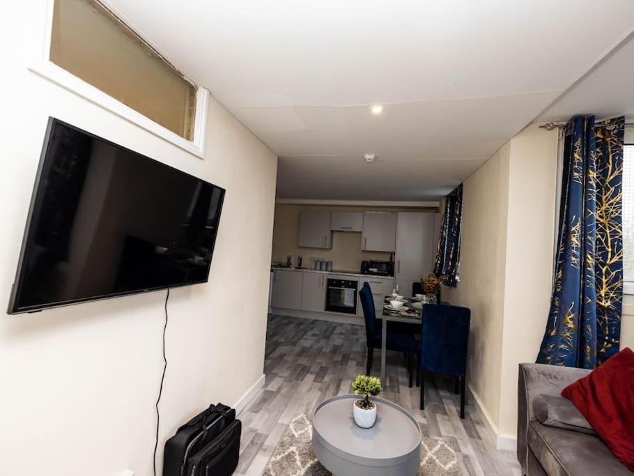 1 Bedroom-Sofabed-Worktable-4-Wifi-Parking London Eksteriør billede